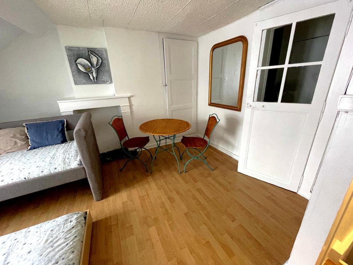 Appartamento Triplex Plein Coeur Du Centre Historique Charleville-Mézières Esterno foto